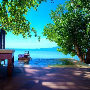 Seaview Villa Jacuzzi